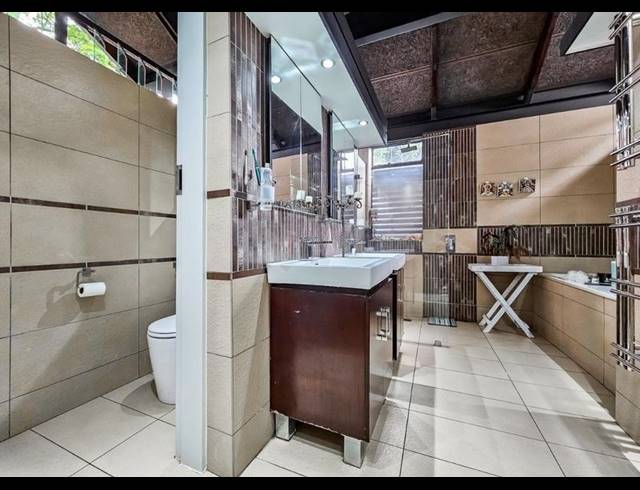 4 BEDROOM HOUSE FOR SALE IN LYNNWOOD